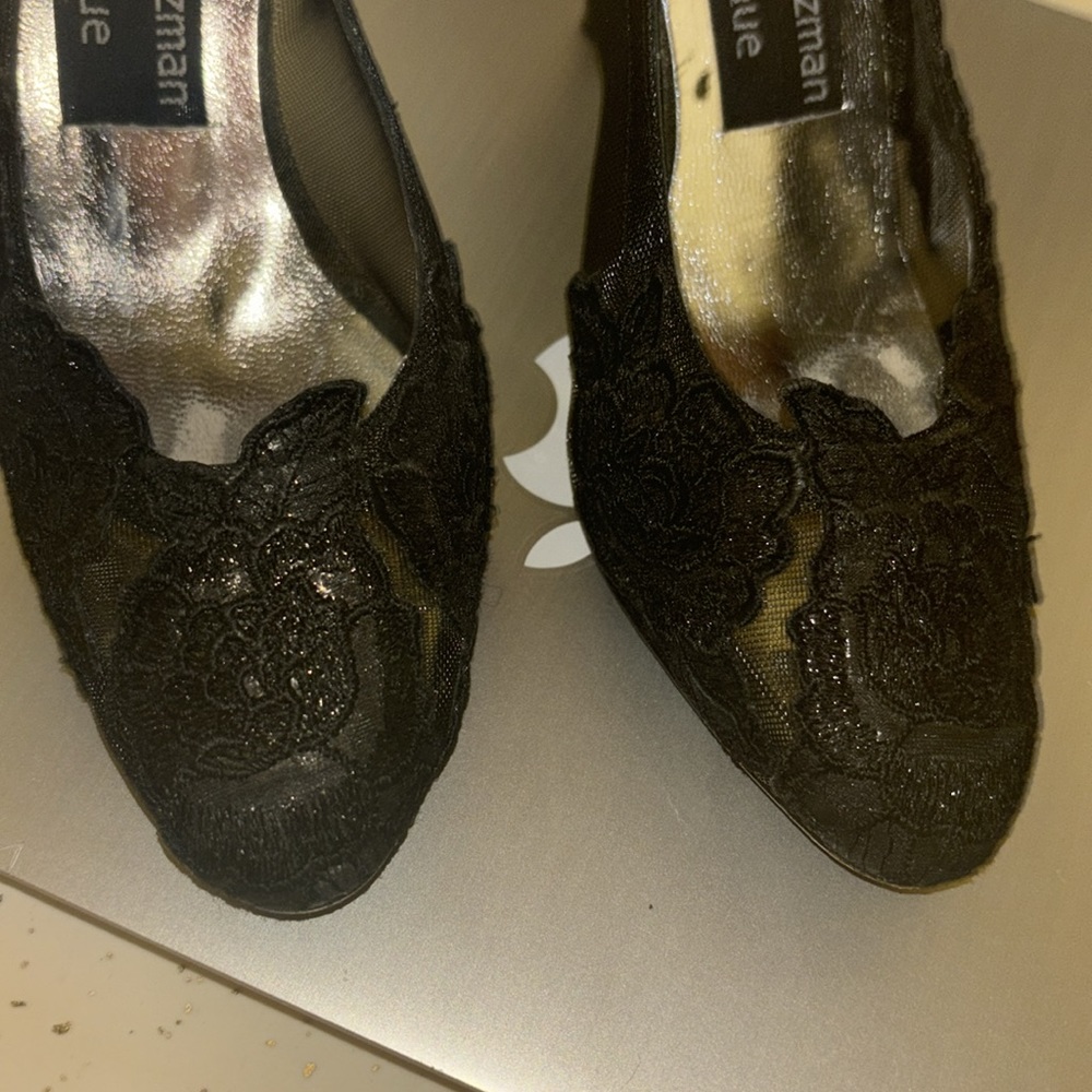 STUART WEITZMAN - Picture 2 of 11